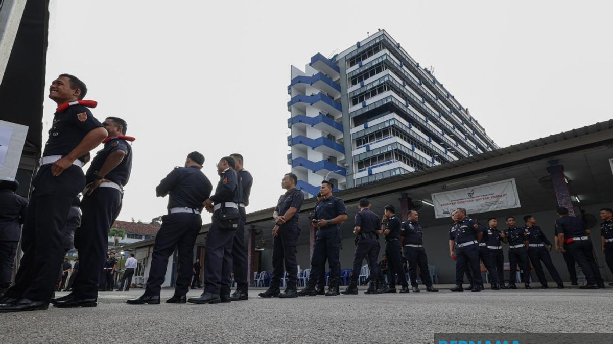 Military and Police Hold Early Voting Ahead of Negeri Sembilan State Election
