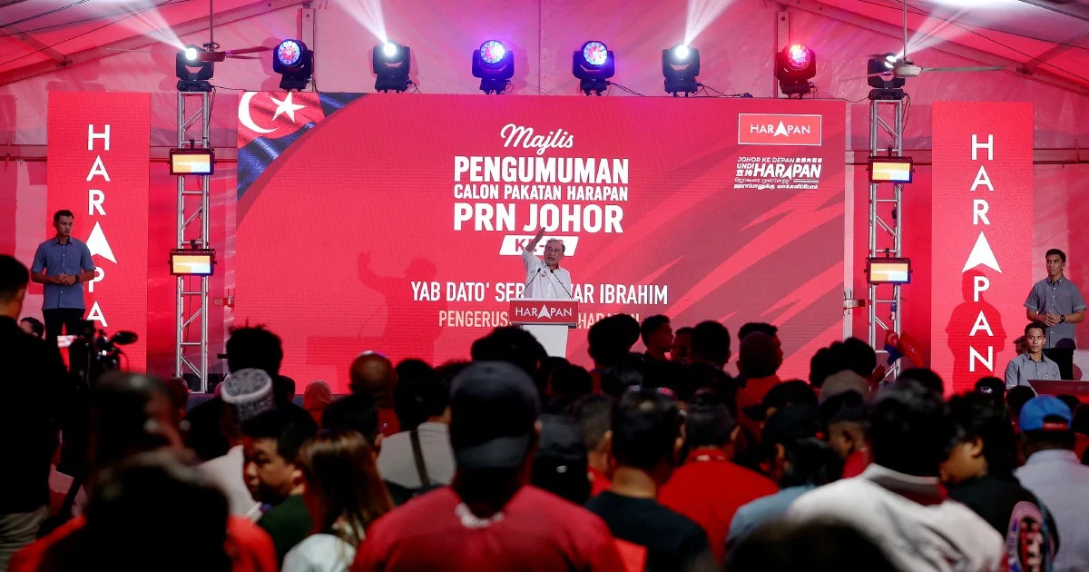 Anwar Urges Johor Election to Remain Political Contest, Separate from Royal Institutions
