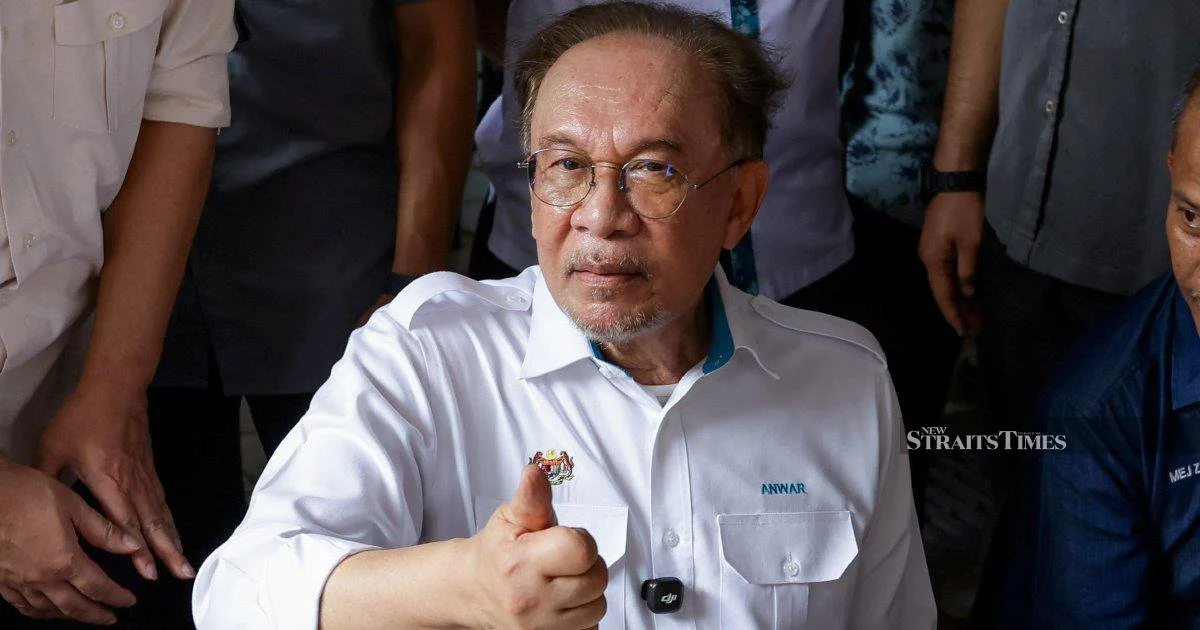 Anwar Ibrahim Tops Latest Merdeka Centre Popularity Poll as Political Fortunes Diverge