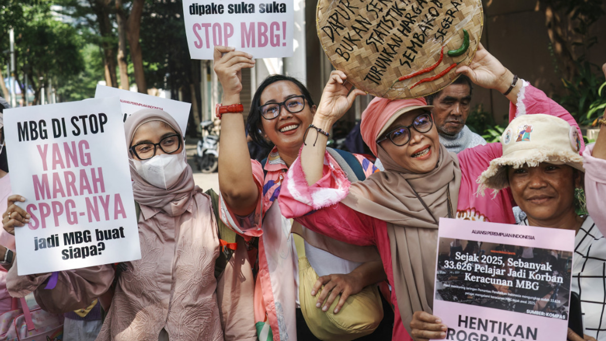 Indonesian mothers ready to abandon free meal scheme if quality does not improve, raising fresh doubts over flagship nutrition programme
