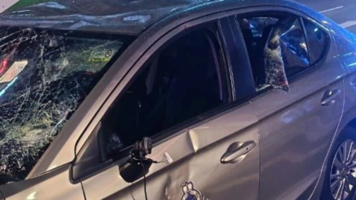 Foreign Homeless Man Arrested After Allegedly Vandalising Police Car with Brick in Central KL