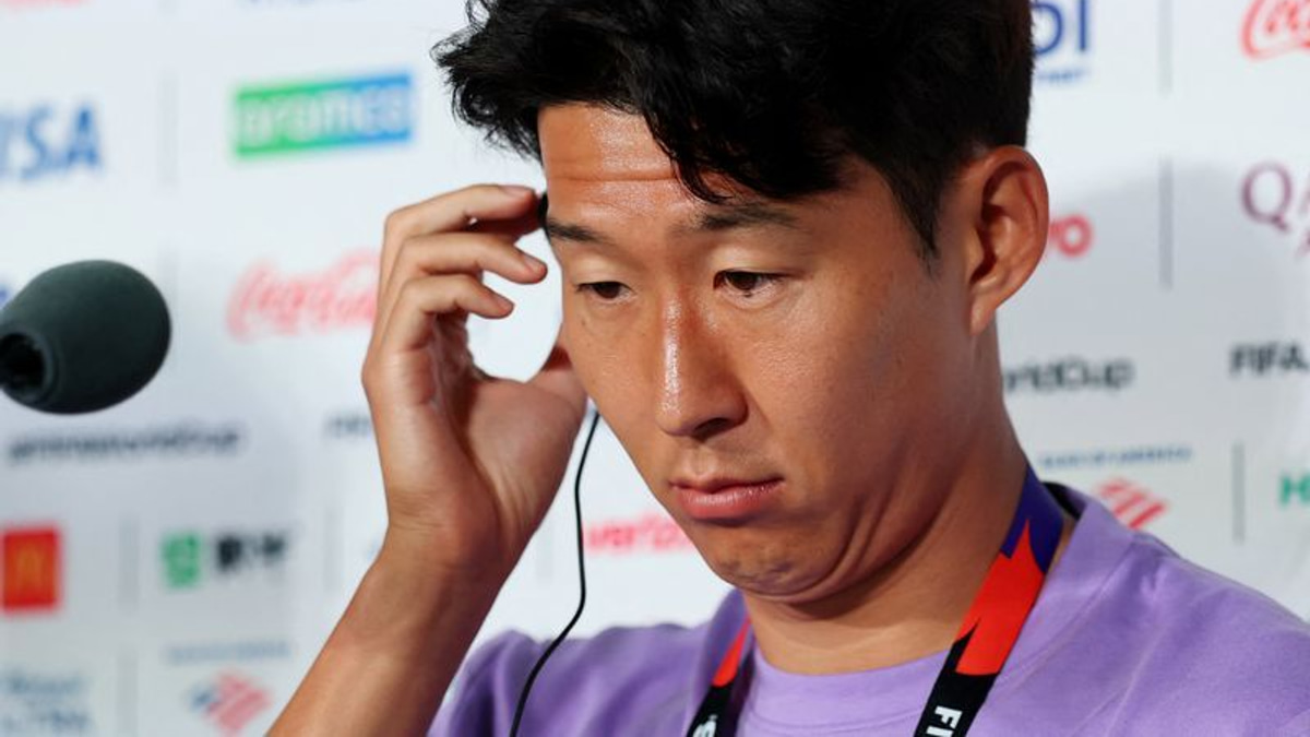 South Korea World Cup squad boycotts media after reporters mock Son's military service