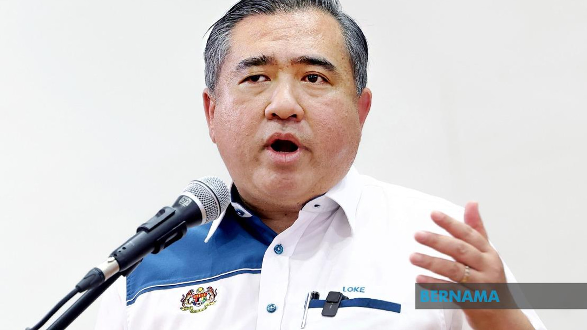 Southern Shuttle Service to Transition from Diesel to EMU Trains, Loke Confirms