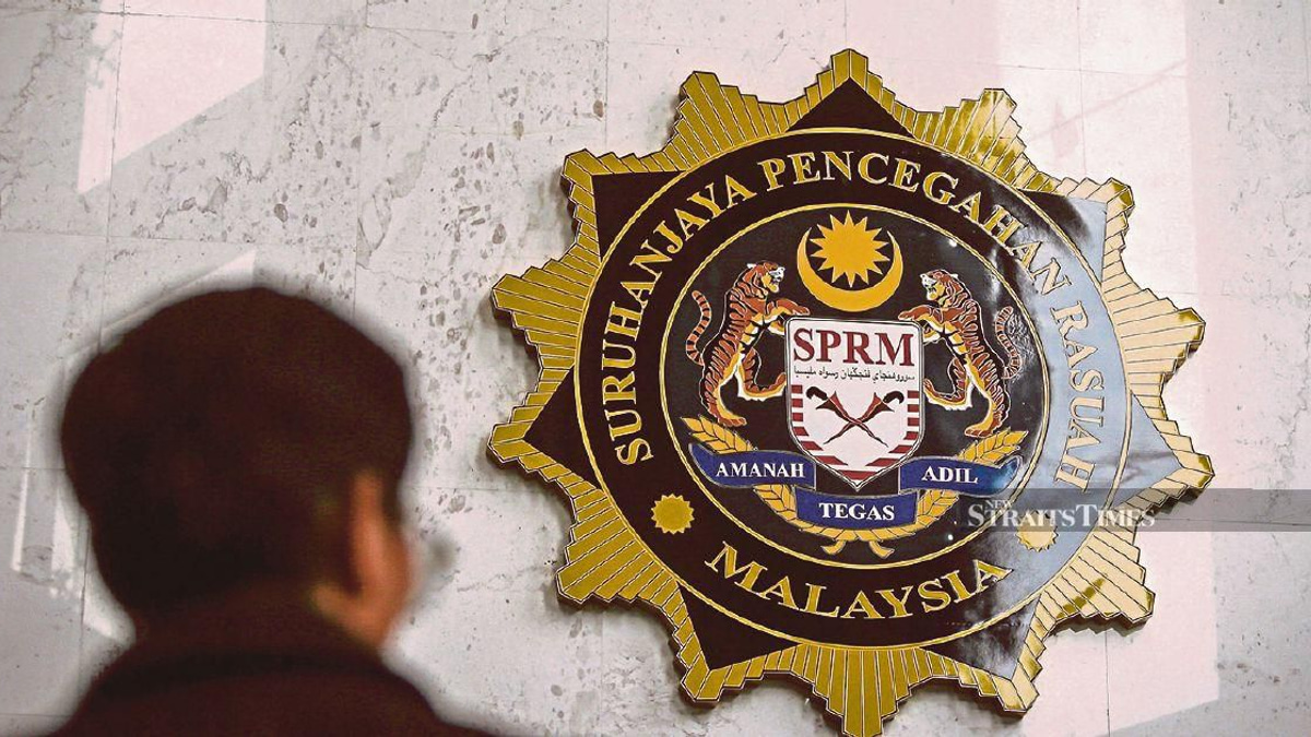 Former Minister Faces Corruption Charge at Sessions Court