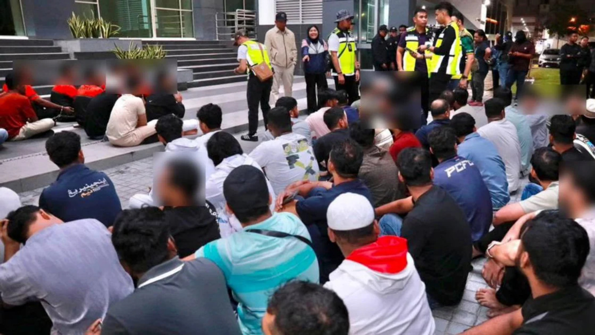 Enforcement Raid in Klang Uncovers Identity Card Fraud Scheme Involving Foreign Workers