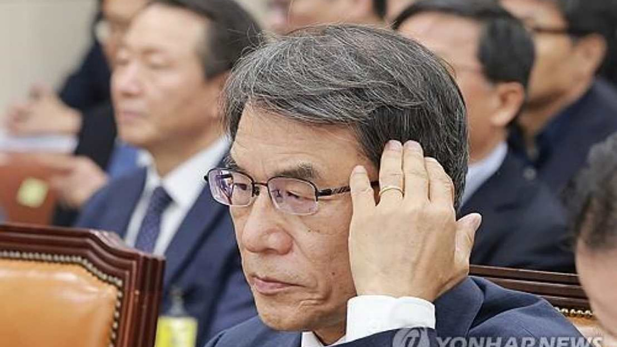 South Korea's Election Commission Under Fire as Investigators Probe Ex-Chief's Alleged Financial Misconduct