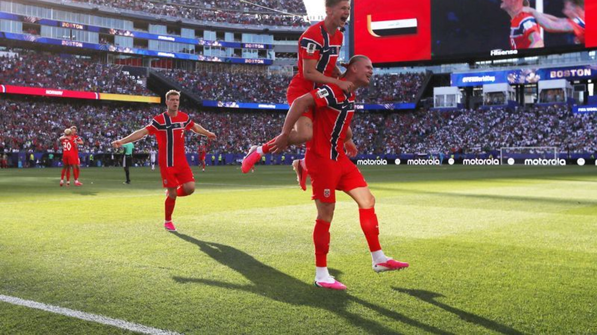 Haaland Announces World Cup Arrival with Brace as Norway Crushes Iraq 4-1