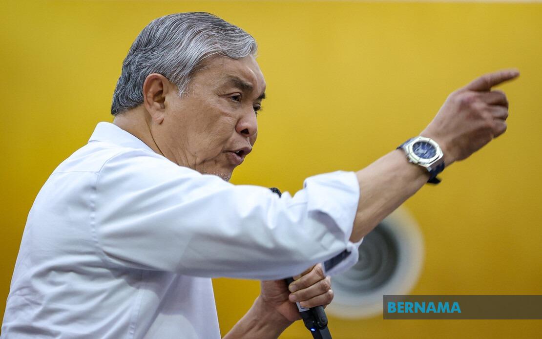 Ahmad Zahid Proposes Leadership and Political Courses for University Student Leaders