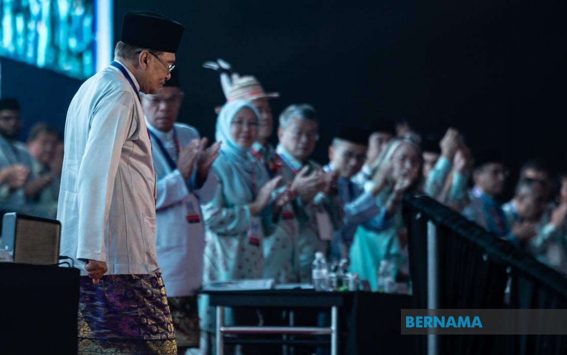 PM Anwar Rebuts Claims of State Neglect, Points to Rising Budget Allocations Across Regions