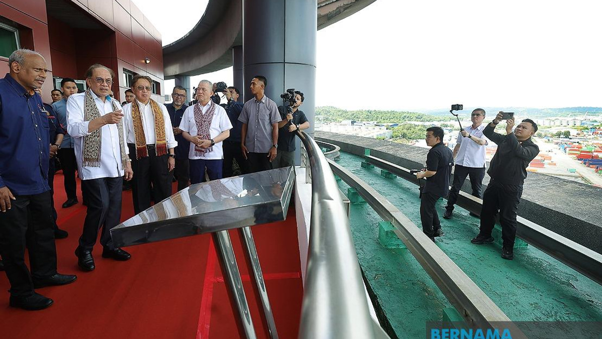 Federal Government Backs Sarawak's Takeover of Bintulu Port Operations