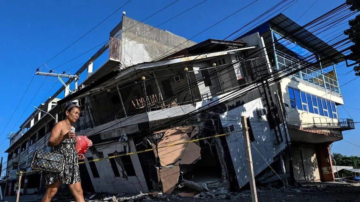 Philippines Earthquake Reshapes Coast, Leaving Residents in Limbo