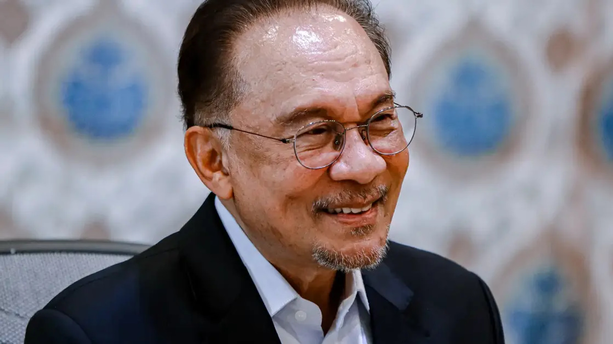 Anwar Ibrahim Leads National Approval Rankings in Latest Merdeka Center Survey