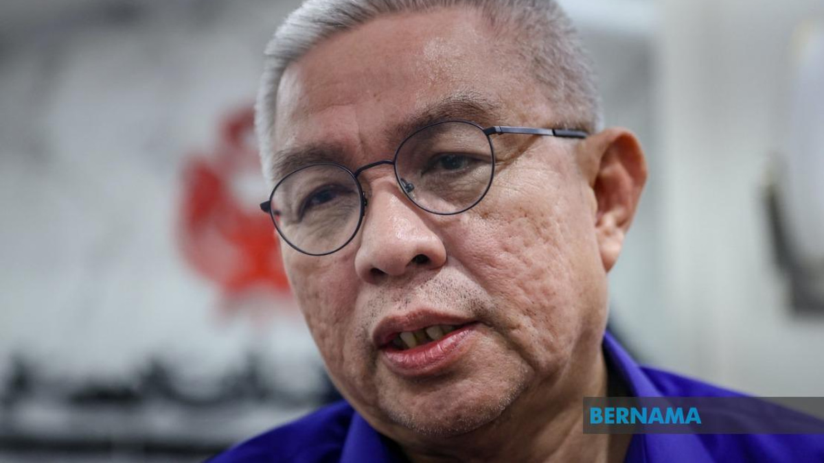 Dr Adham Baba Leverages Experience and Local Bonds in Pasir Raja Bid