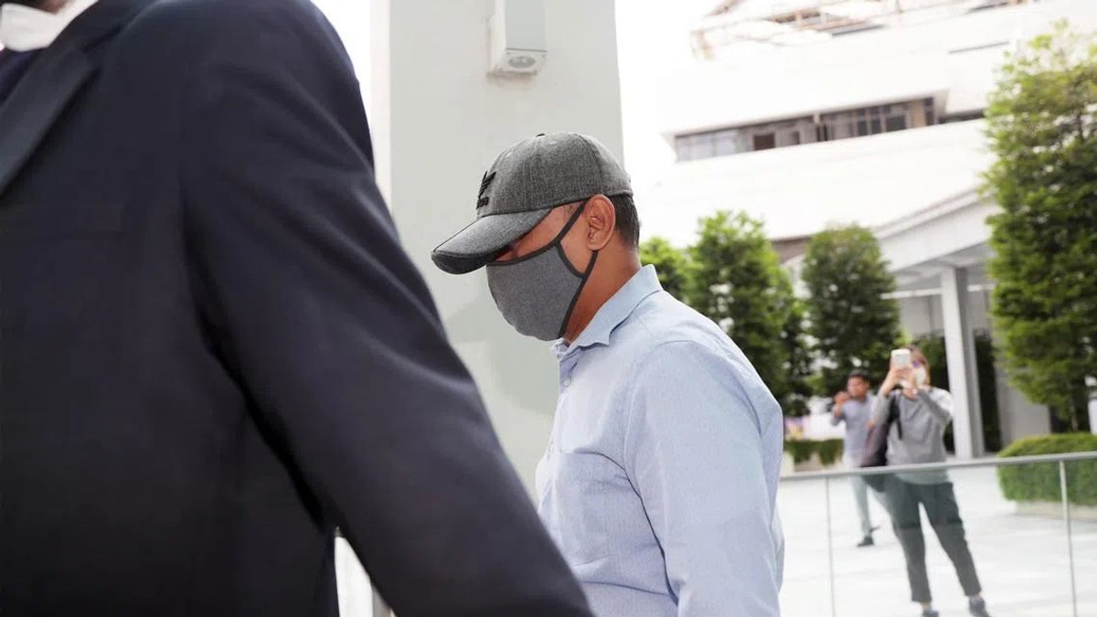 Former Singapore Mosque Executive Jailed 14 Months for Steering Contracts to Friend's Company