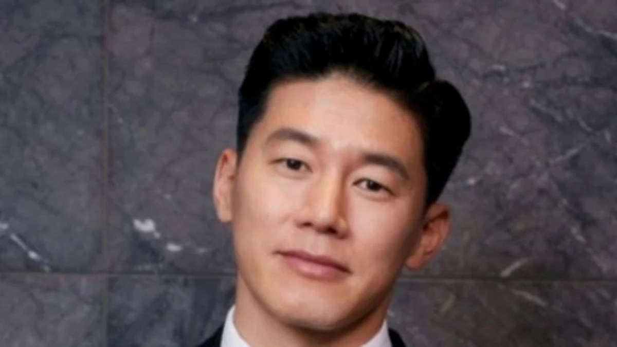 From Poverty to Stardom: Actor Kim Mu Yeol's Remarkable Journey Out of Financial Hardship