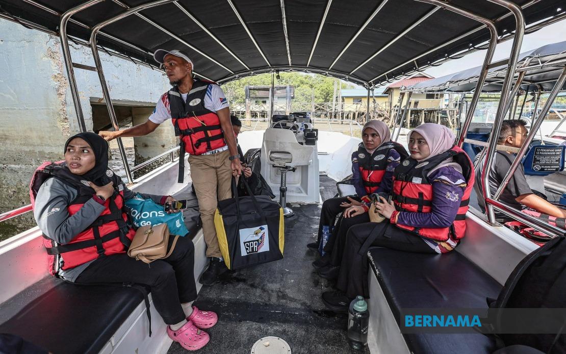 Johor Election Energises Small Business Sector as Operators Cash In on Poll Day Activity