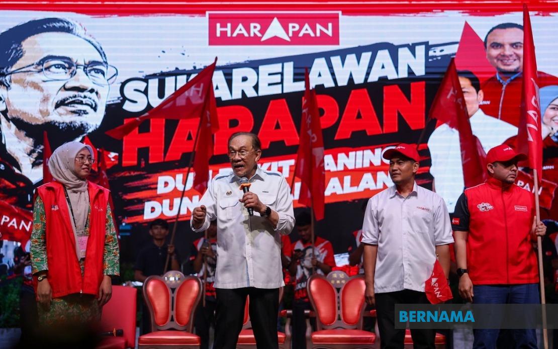 Johor Election Offers Youth Chance to Chart Own Course, Says Anwar