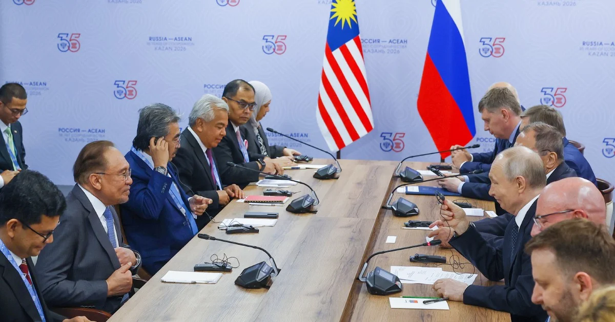Anwar Expresses Appreciation to Putin for Energy Partnership Support