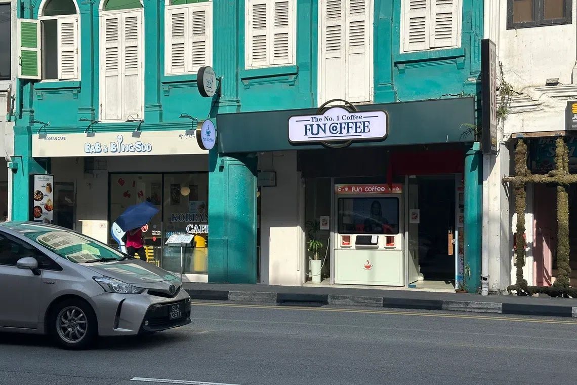 Singapore Police Arrest Woman in Multi-Million Dollar Fun Coffee Investment Scam