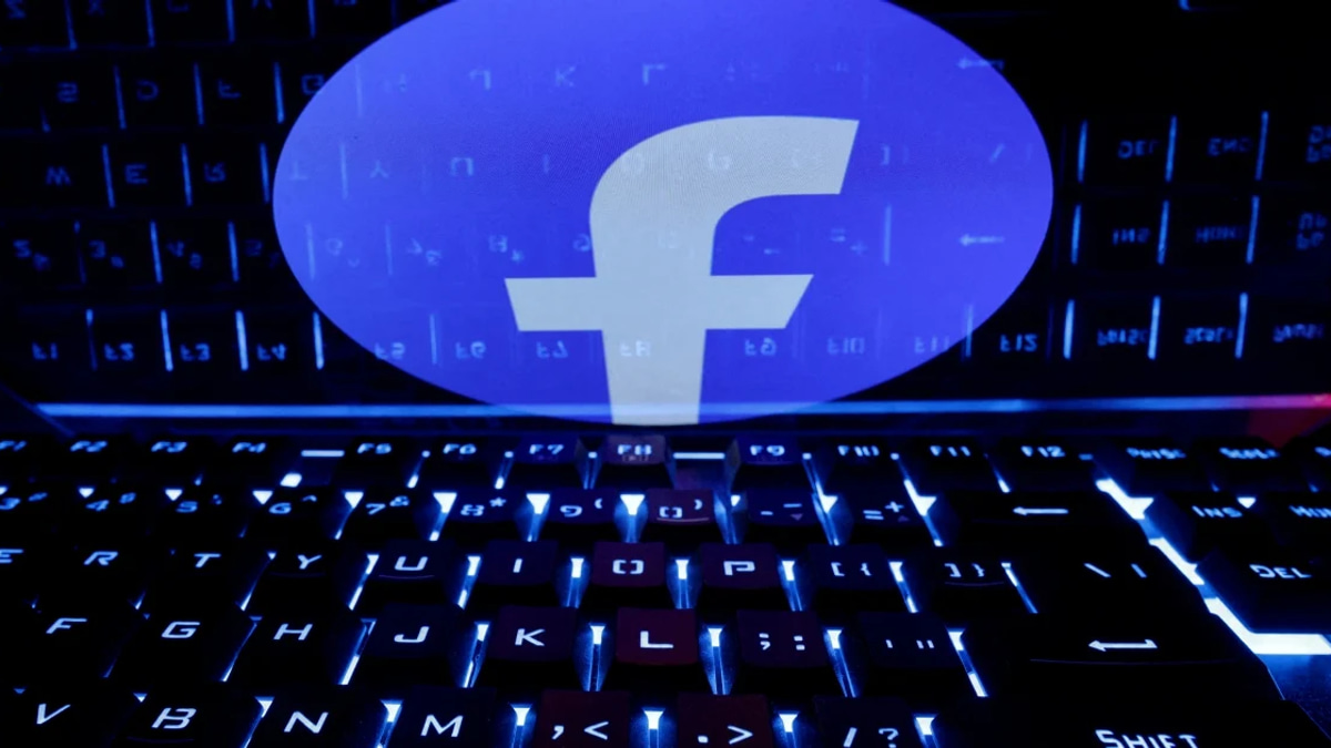 Thai Man Sentenced to 18 Months in Prison Over Facebook Comment on Monarchy
