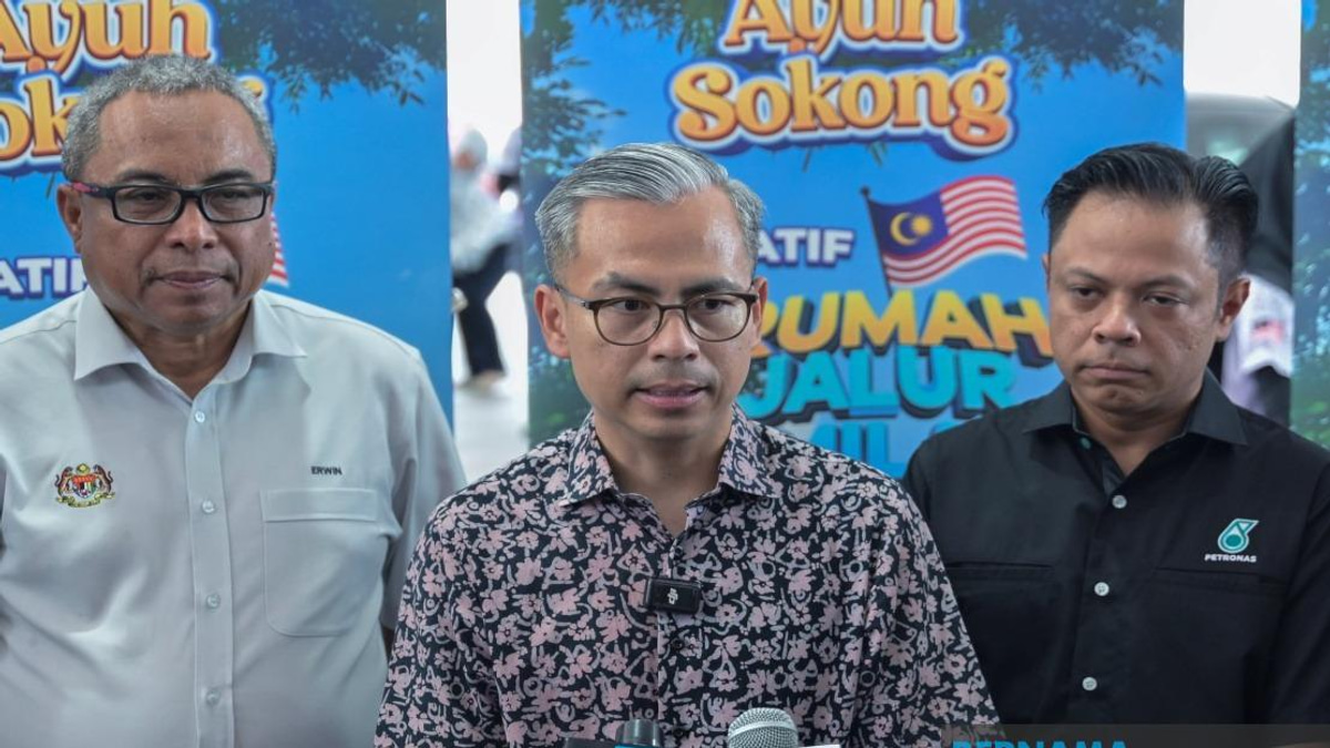 Anwar Commits to Sarawak Seat Increase, Demands Election Commission Update