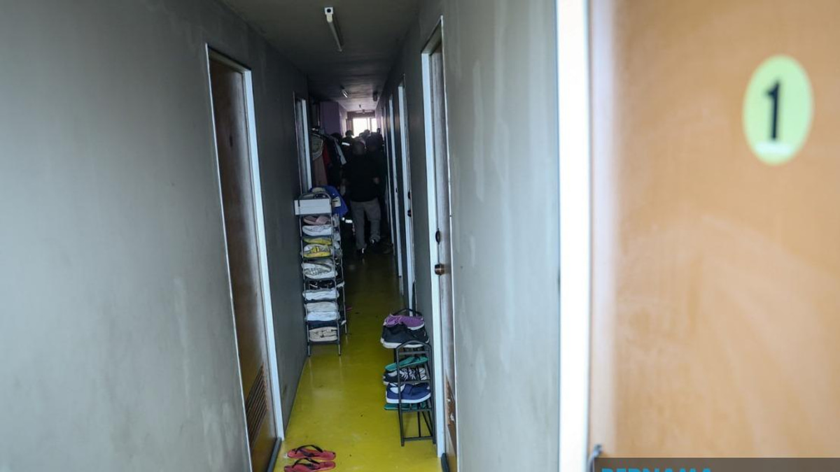 Fire and Rescue Department Cracks Down on Overcrowded 'Bird Nest' Housing in Johor Bahru