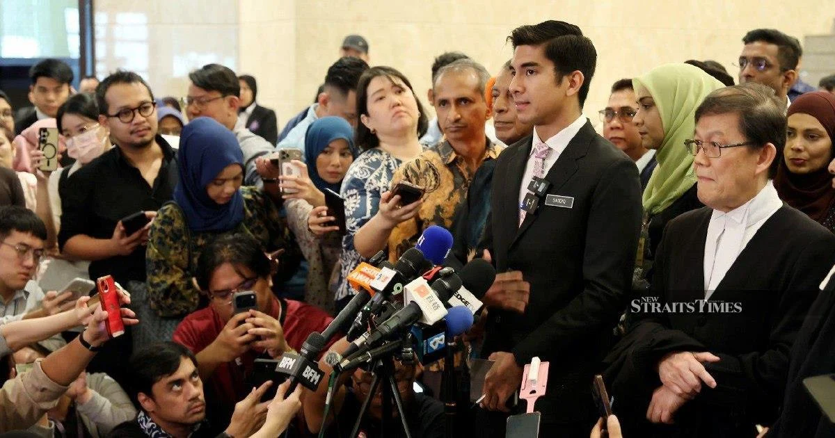 Prosecution urges calm as Federal Court postpones Syed Saddiq verdict decision