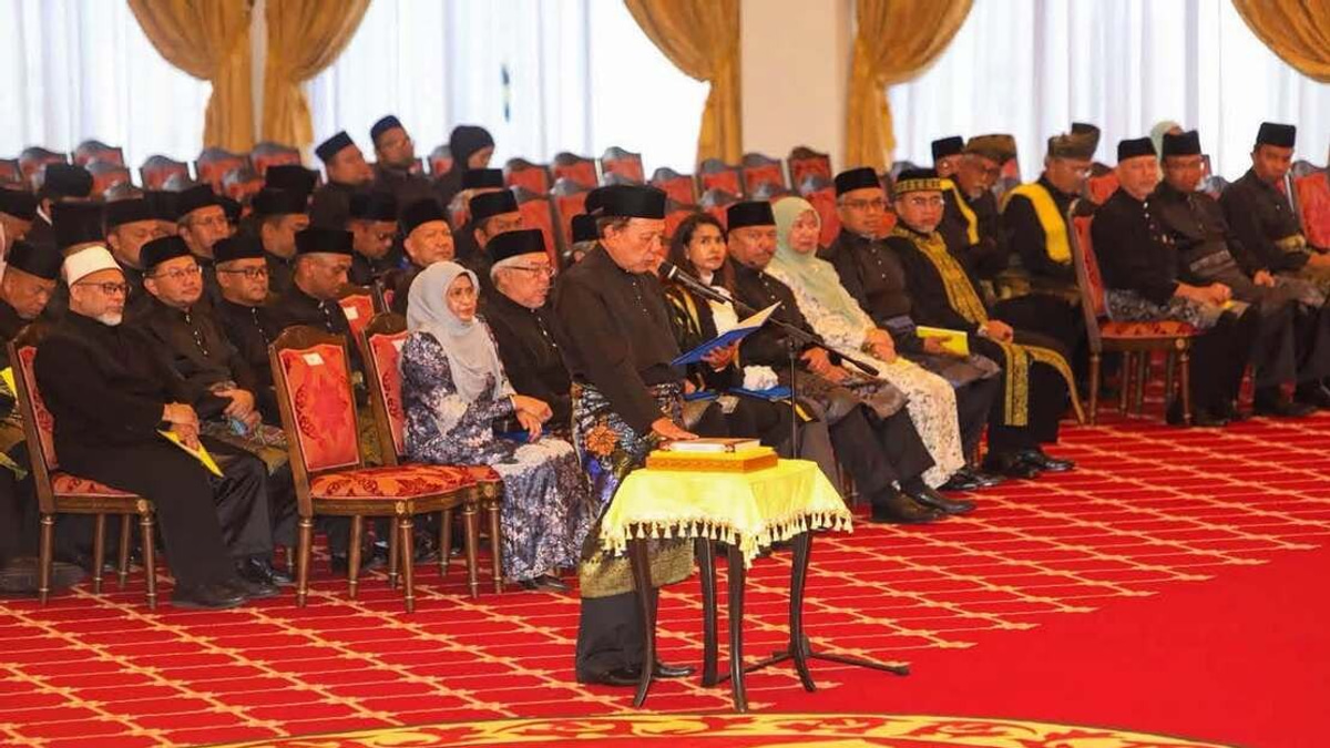 Senior Cabinet Ministers Welcome Ismail Lasim as Negeri Sembilan's New Menteri Besar
