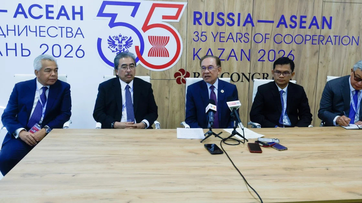 Malaysia to accelerate visa-free entry for Russian tourists, PM says