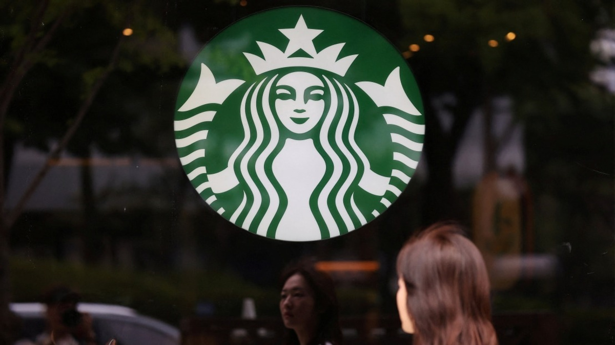 Starbucks South Korea Closes 2,000 Stores for Staff History Training After Marketing Fiasco