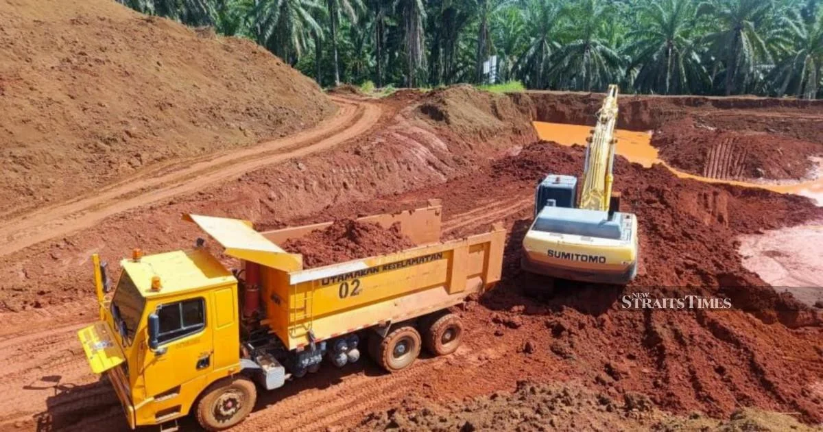 Two arrested in Marang for illegal silica sand operation worth RM1.8 million