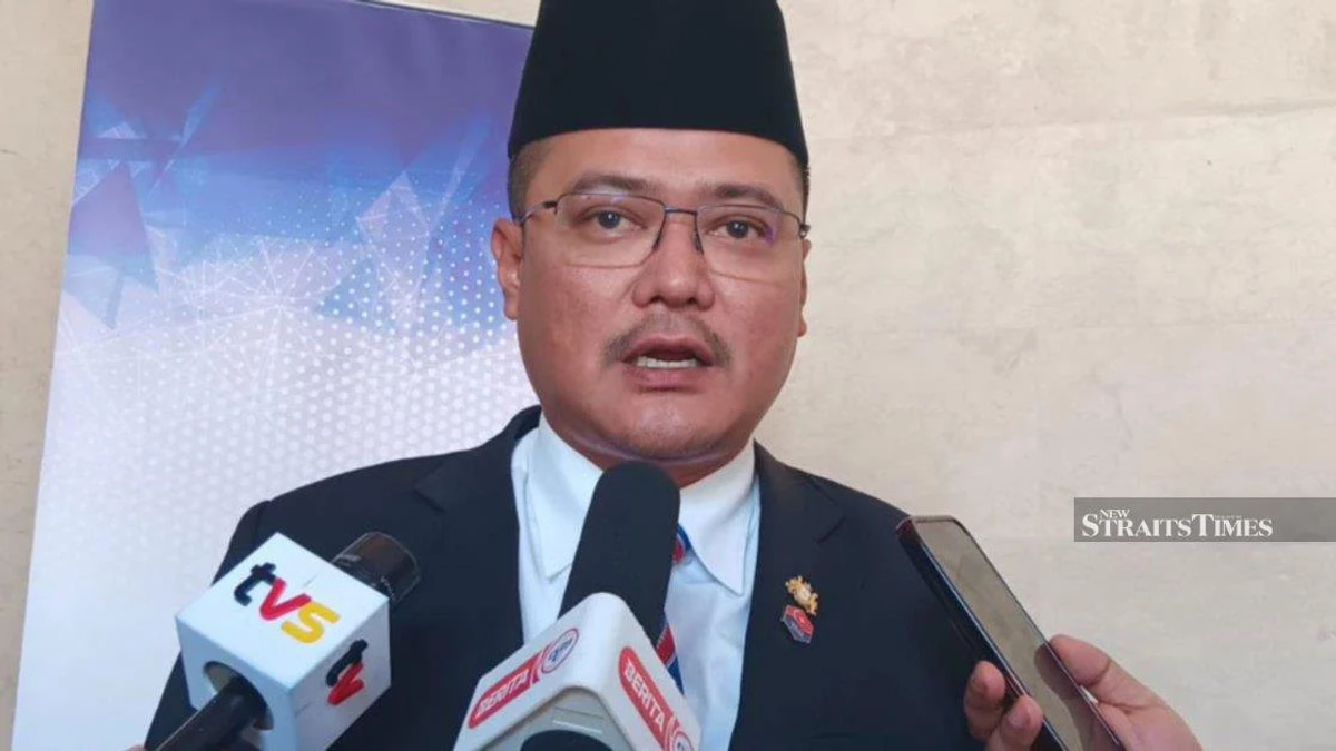 Johor BN Hits Back at Puad Over Palace Claims, Umno Youth Reports Alleged Police Complaints