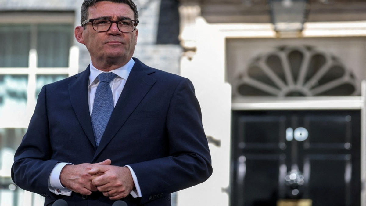 British PM Opens Manchester Office to Decentralise Economic Power