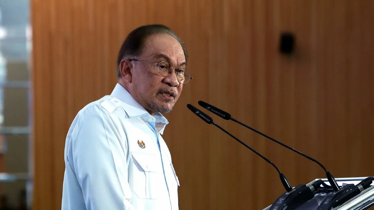 Anwar Rebuts Accusations of Unequal Federal Development Spending Across States