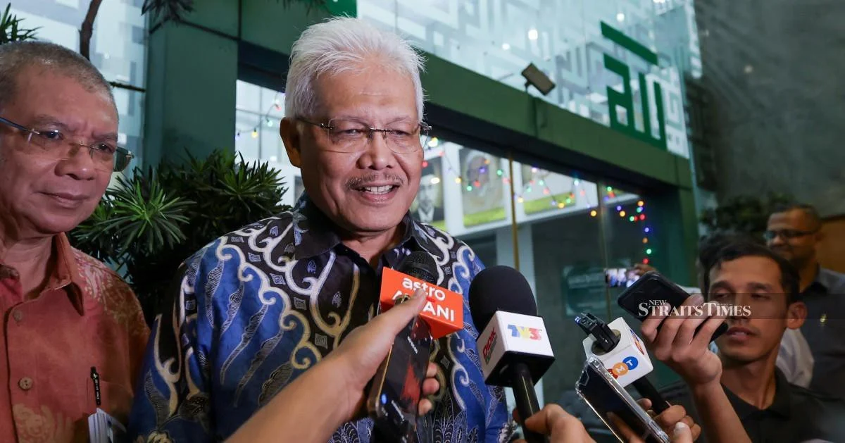 Hamzah to resume opposition leader's seat as Malaysia's parliamentary alignment shifts