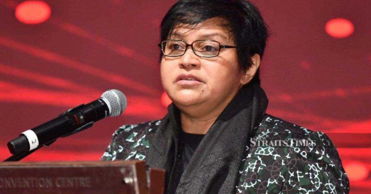 Coalition talks for Johor should wait until ballots are counted, says Umno chief Azalina