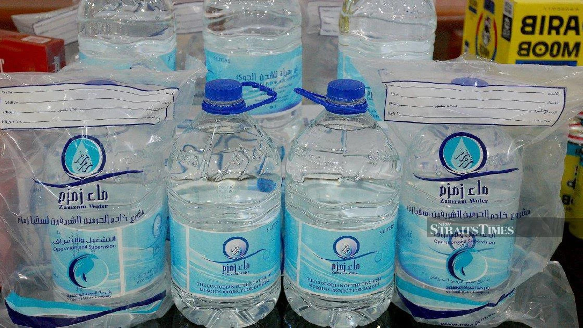 E-hailing Driver Fined Over RM101,000 for Smuggling Zamzam Water Through Klang Port