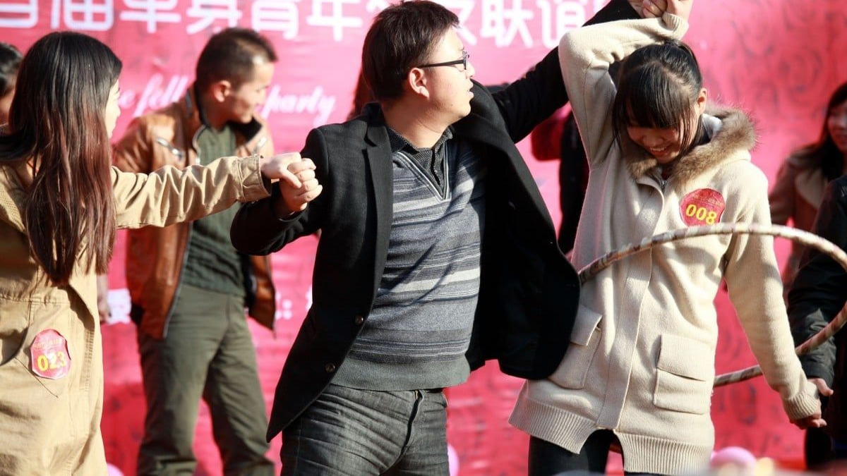 Chinese Man Files for Divorce Nine Days After 'Flash Marriage' Following Five-Minute Video Call