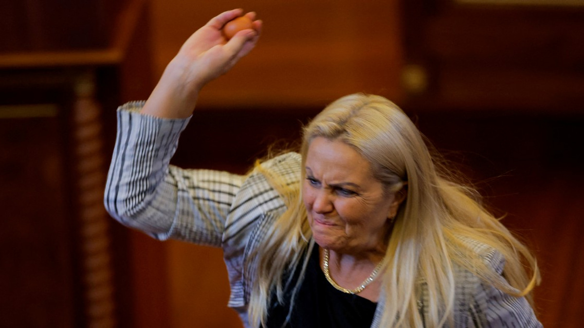 Kosovo's Political Crisis Deepens as Parliamentary Session Descends into Chaos