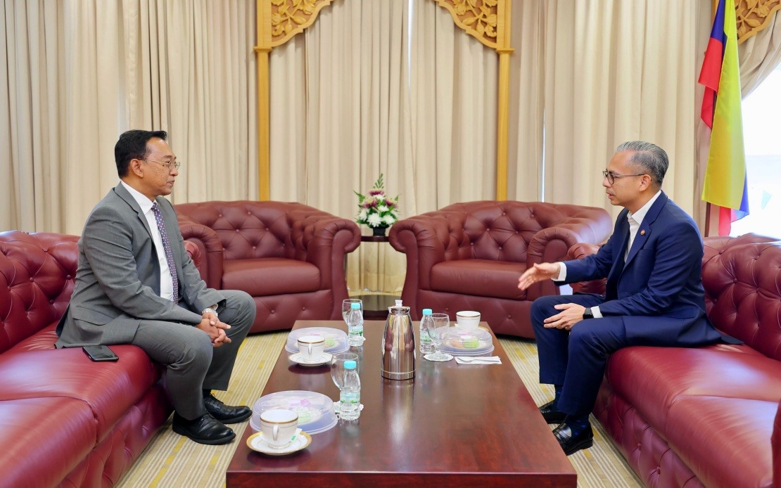Fahmi Meets Lebanon Ambassador in Courtesy Call Ahead of Diplomatic Assignment
