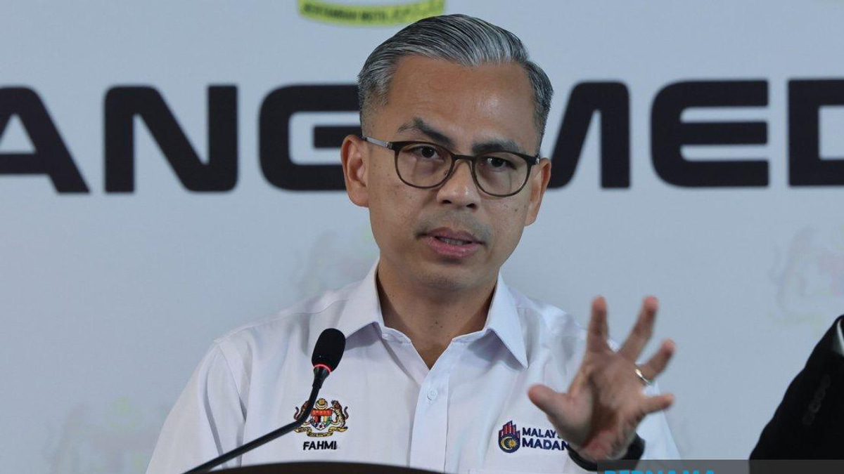 PM Anwar Accelerates Foreign Worker Processing to Ease Labour Crunch