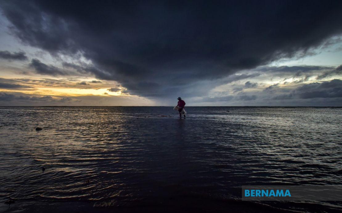 Severe Weather Alert: Thunderstorms and Heavy Rain To Batter Four Regions Until Afternoon
