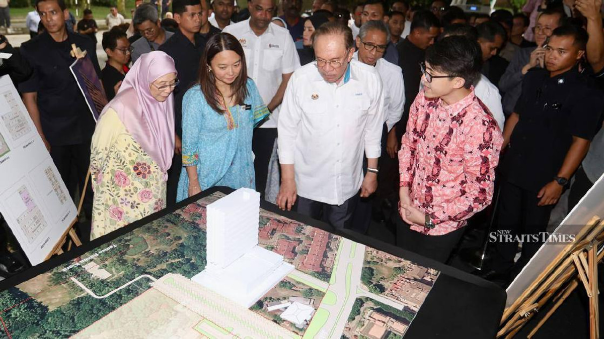 Anwar defends urban poor protections as Bukit Kiara project becomes test case for government commitment