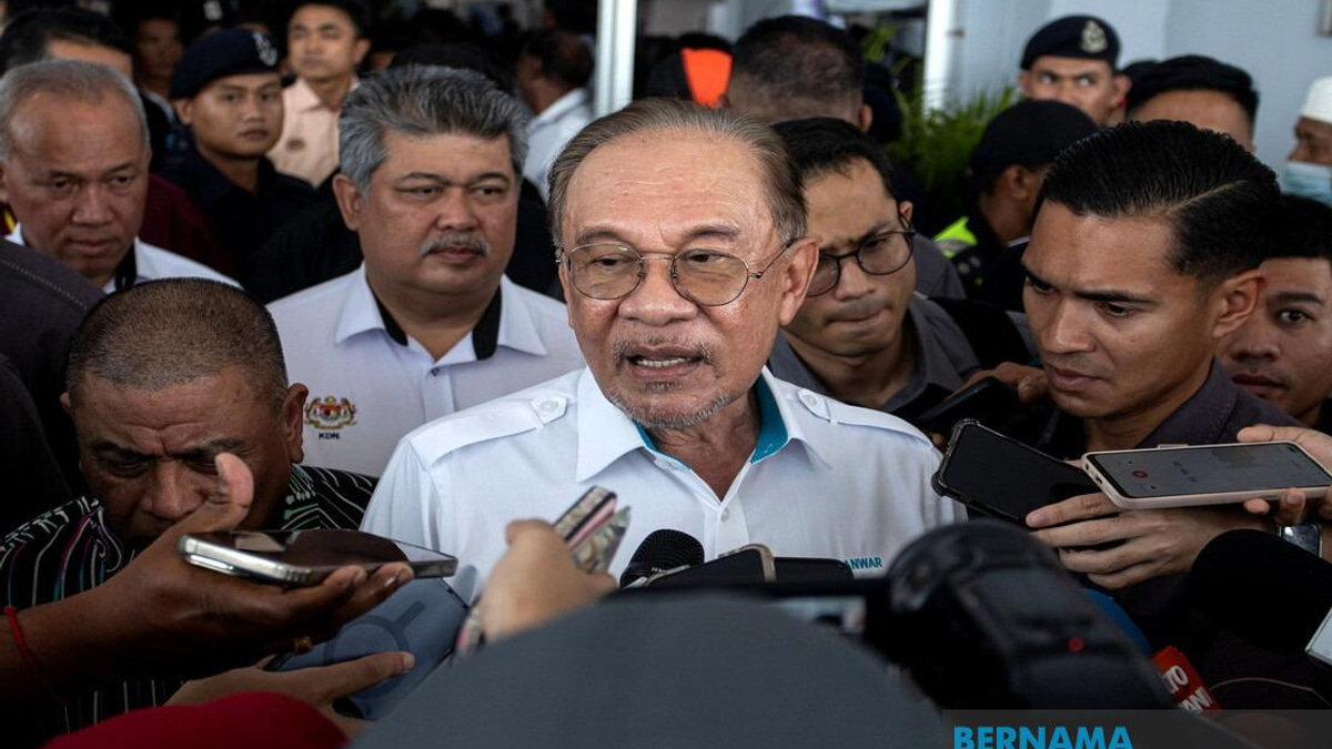 PM Warns Government Officials Against Attacking Unity Coalition During State Campaigns