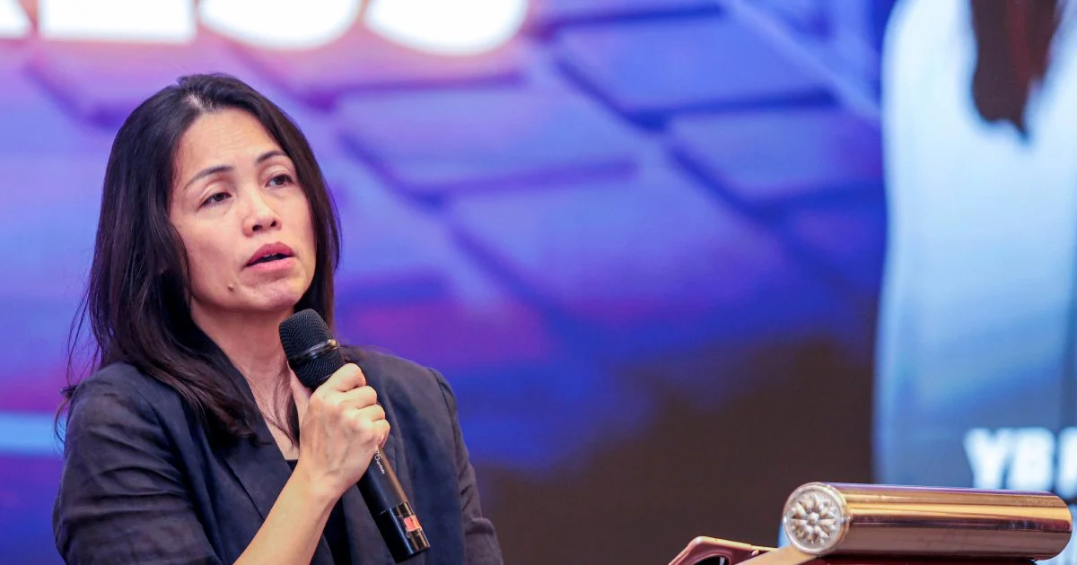 Deputy Minister Teo Urges Government Officials to Shun Inflammatory Language and Sensitive Topics