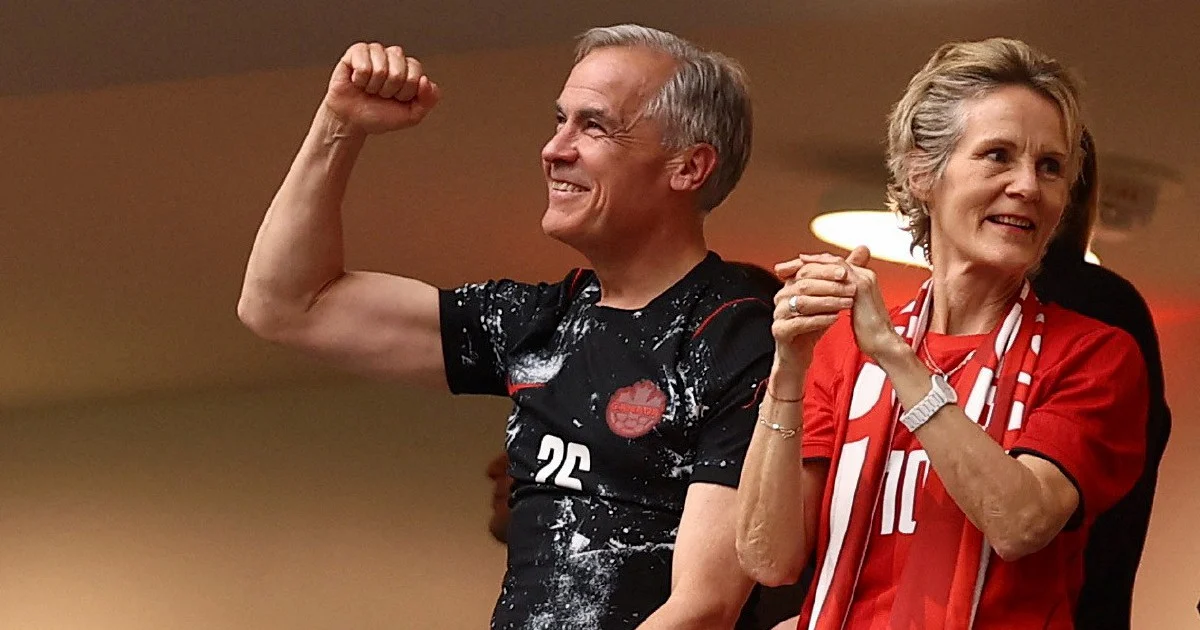 Carney celebrates Canada's maiden World Cup finals victory with squad visit