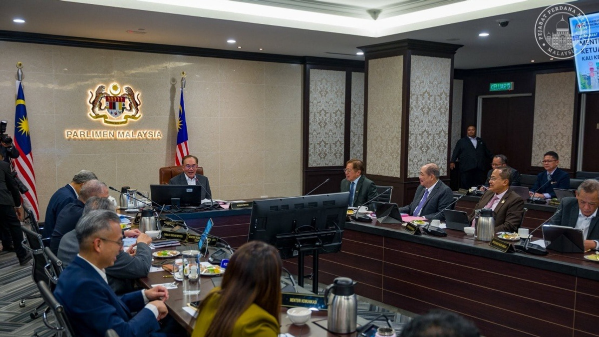 Economic Revival and Climate Preparedness Dominate Federal-State Coordination Meeting