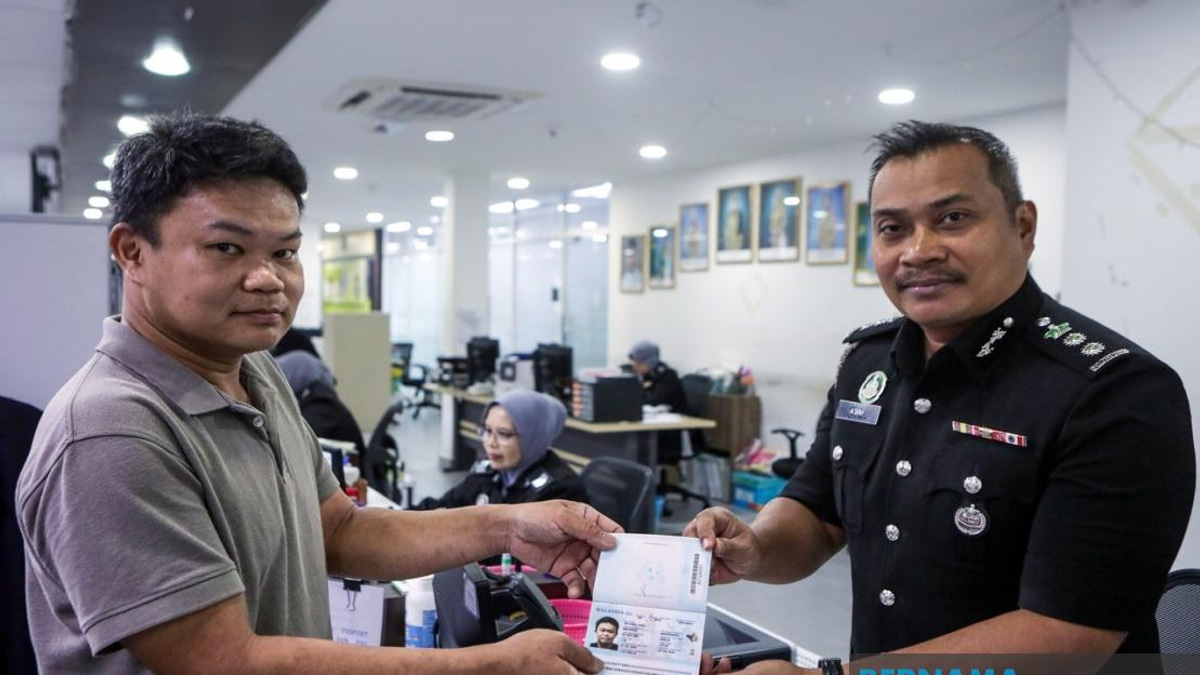 Perlis Begins Rolling Out High-Security Malaysian International Passport