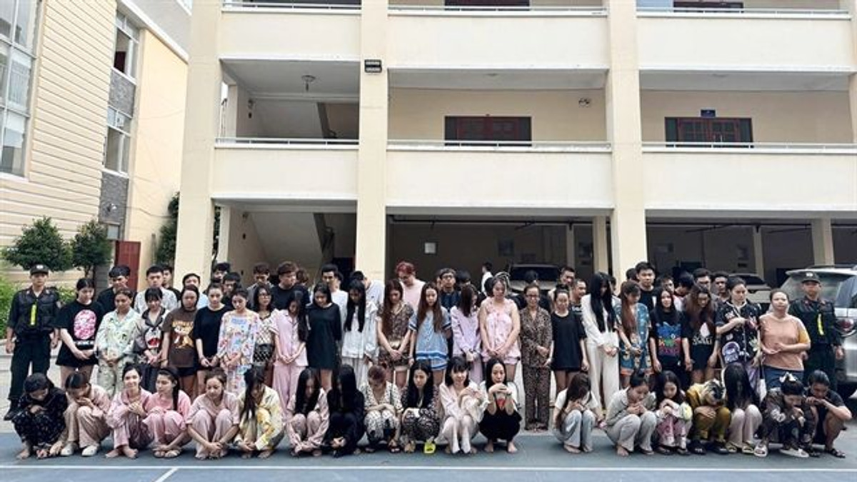 Vietnam Busts Major Drug-Laced E-Cigarette Ring with 65 Arrests, Including Four Malaysians