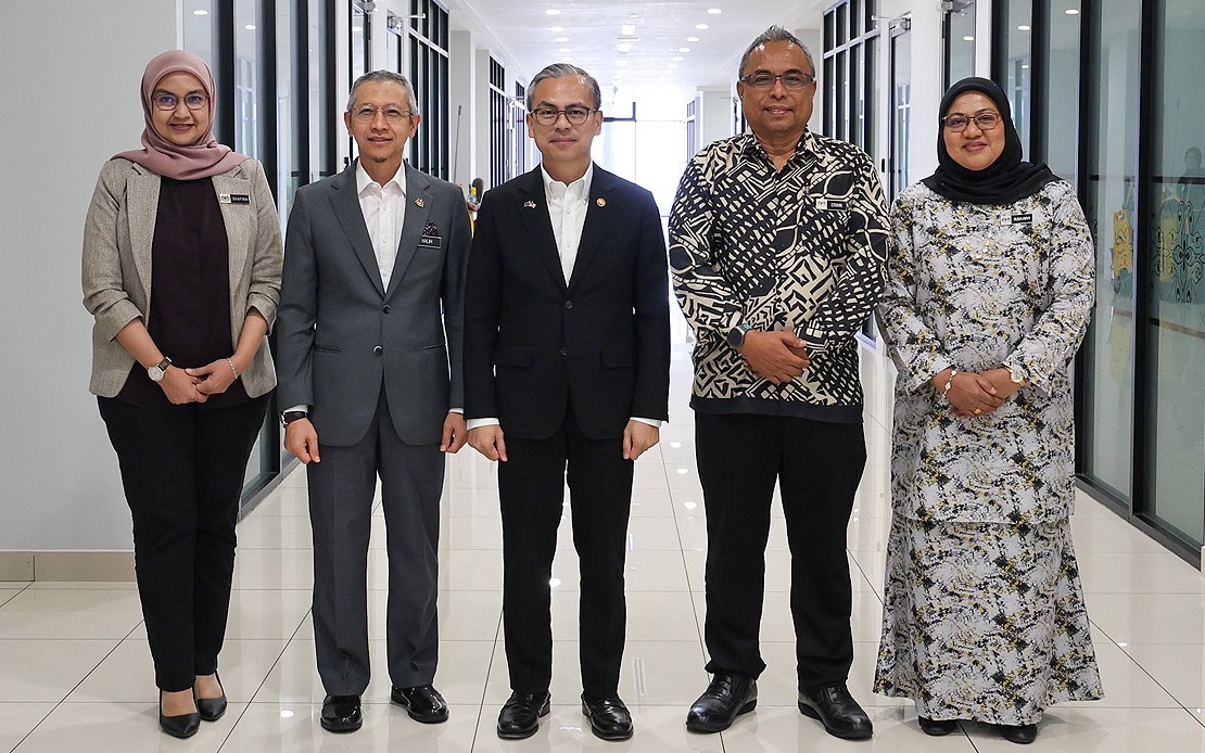 Fahmi Congratulates New JaPen Director-General and Deputy Director-General